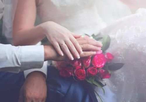 <b>厦门婚外情调查取证：步入婚姻要戒掉的九大幻</b>